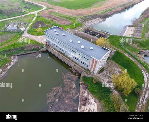 ktbet8|Water pumping station of irrigation system of rice fields. View.